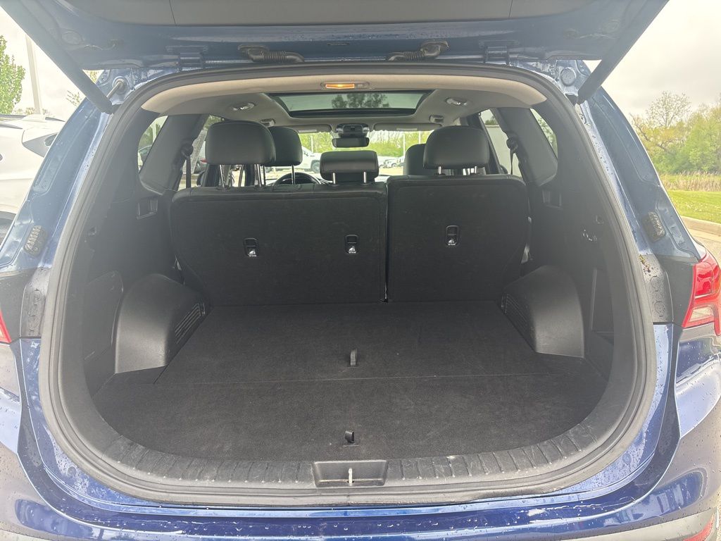 Vehicle image 6 of 21