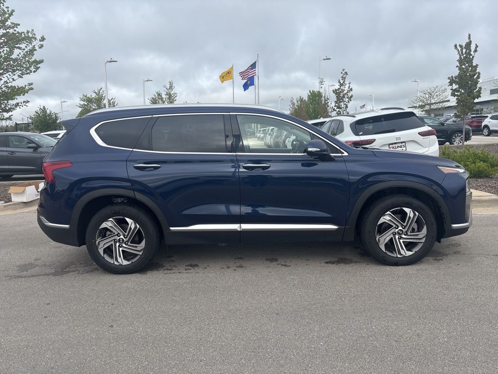 Vehicle image 3 of 21