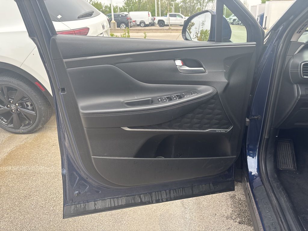 Vehicle image 21 of 21