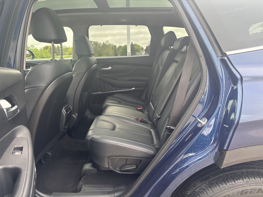 Vehicle image 8 of 21