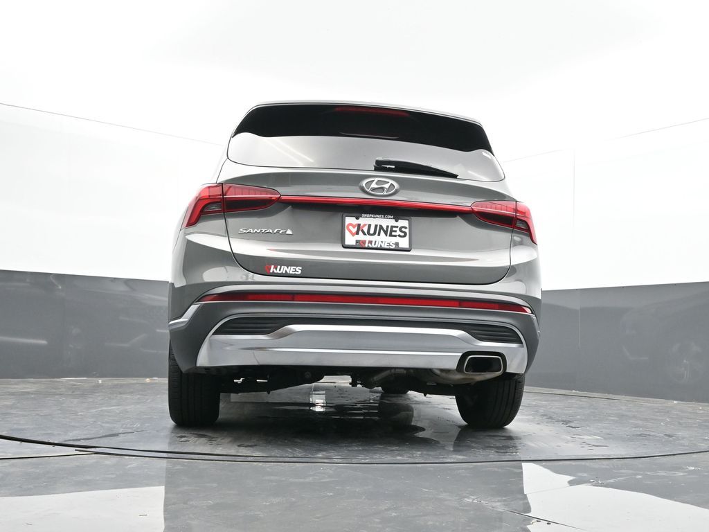 Vehicle image 22 of 52