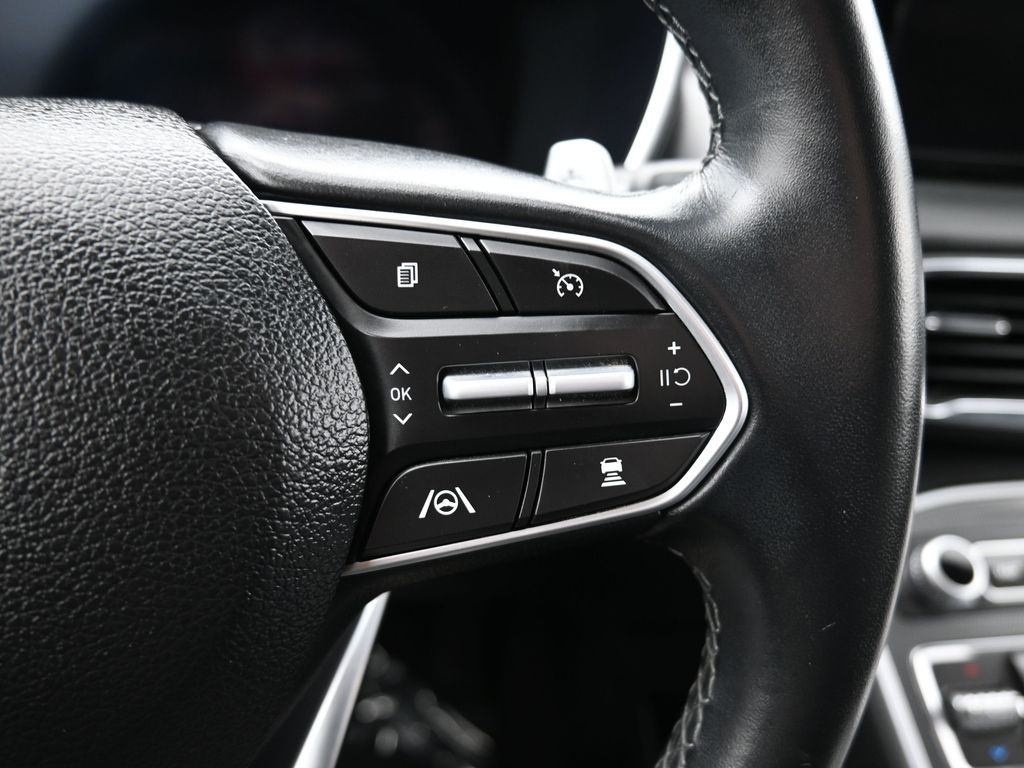 Vehicle image 50 of 52