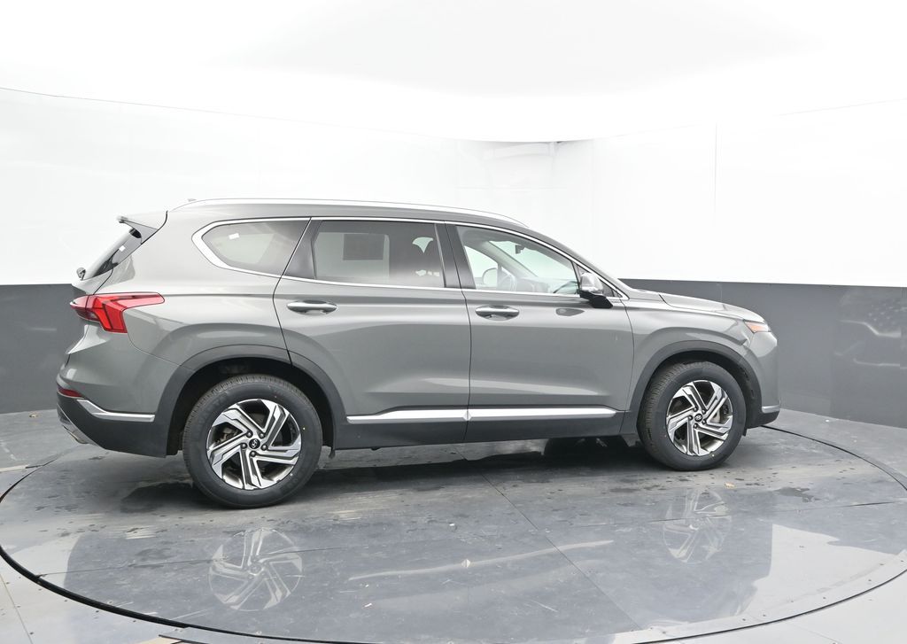 Vehicle image 15 of 52