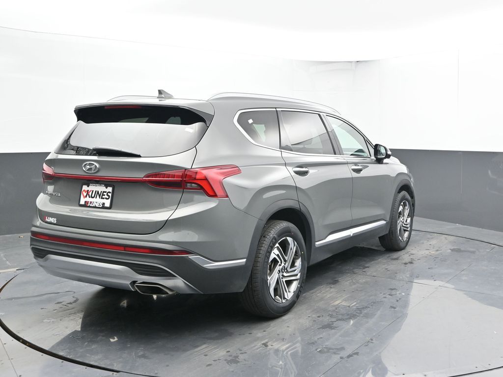 Vehicle image 16 of 52