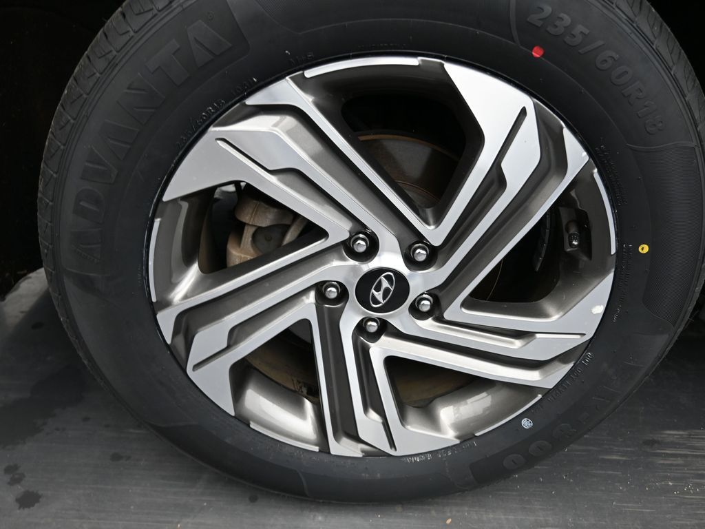 Vehicle image 30 of 52
