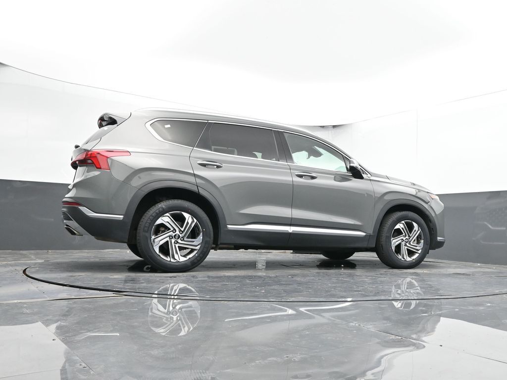 Vehicle image 12 of 52