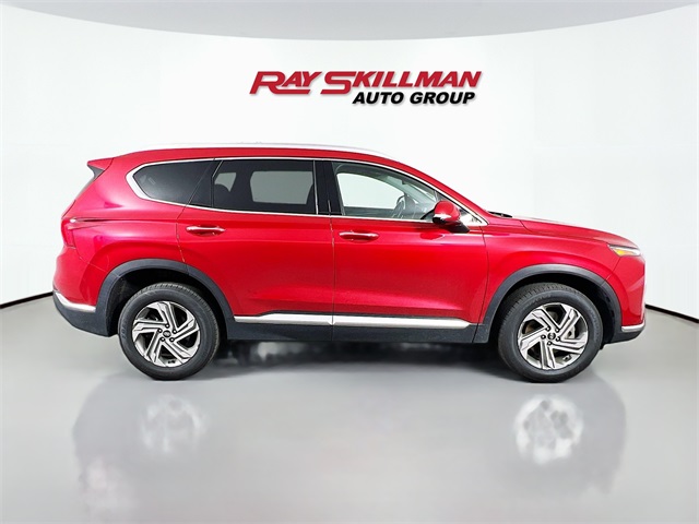 Vehicle image 4 of 44