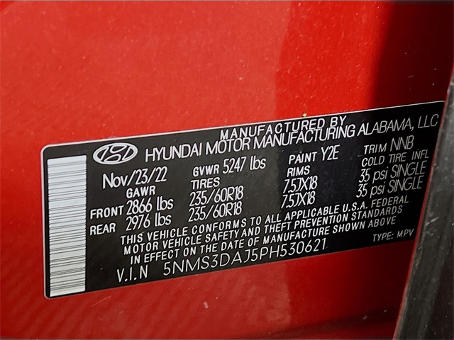 Vehicle image 31 of 44