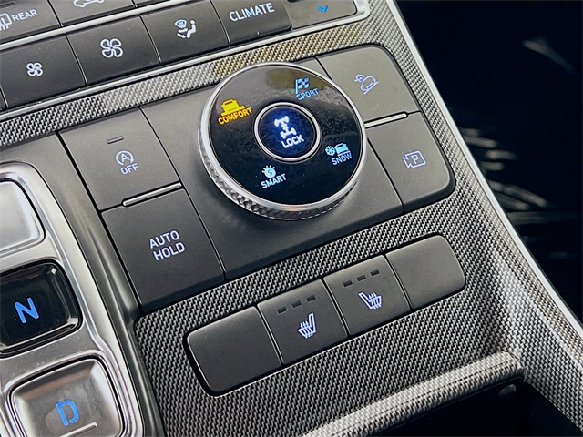 Vehicle image 22 of 44