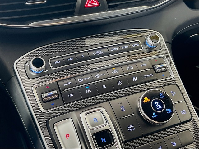 Vehicle image 20 of 44