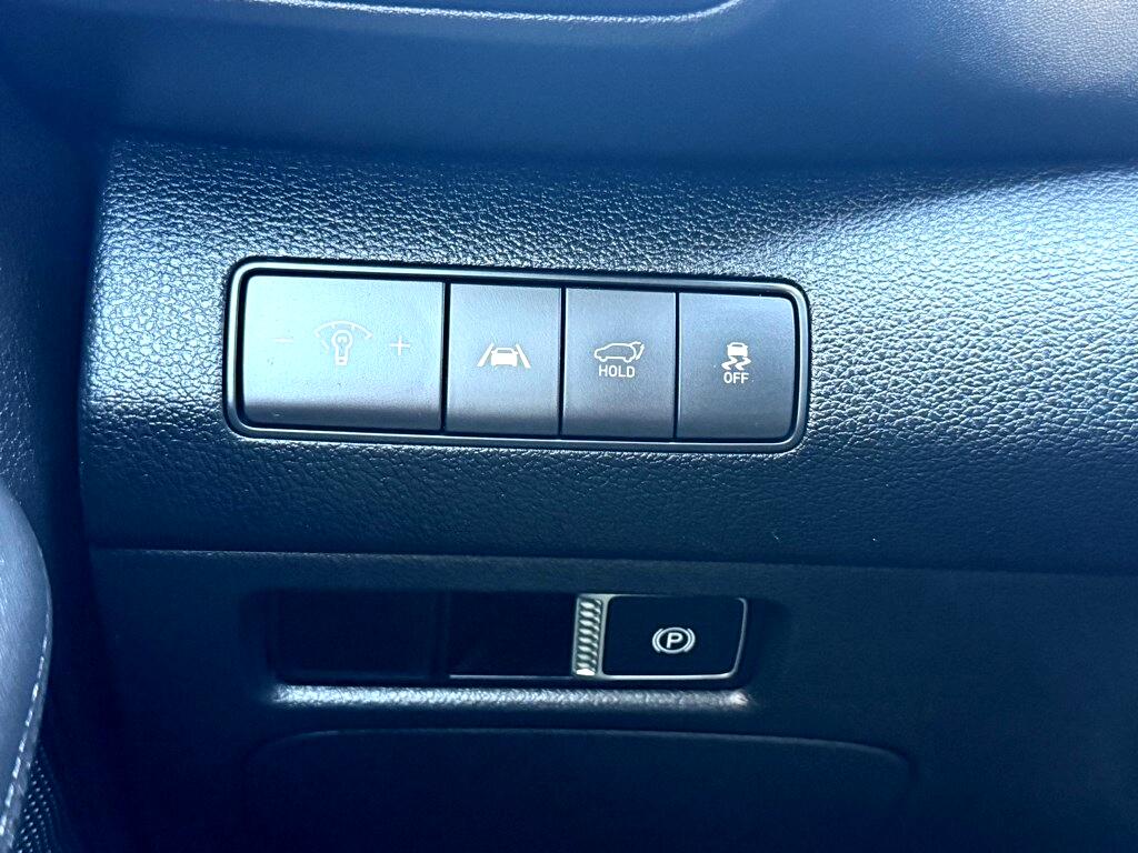 Vehicle image 27 of 48