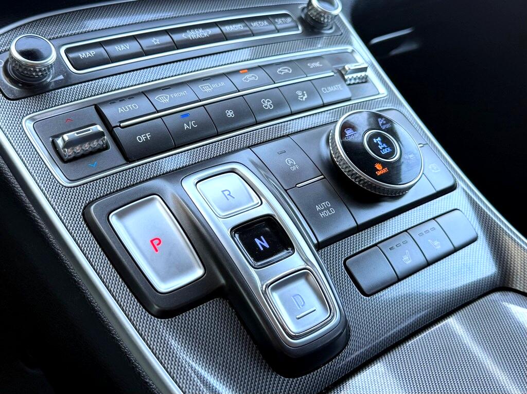 Vehicle image 36 of 48