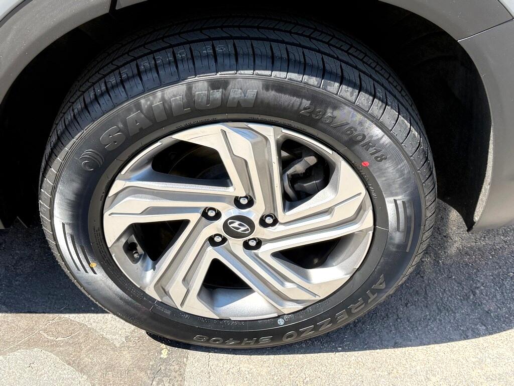 Vehicle image 47 of 48