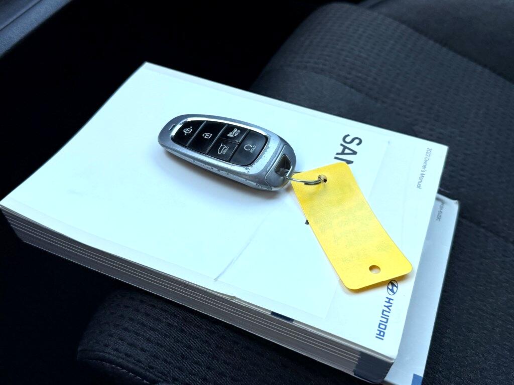 Vehicle image 40 of 48