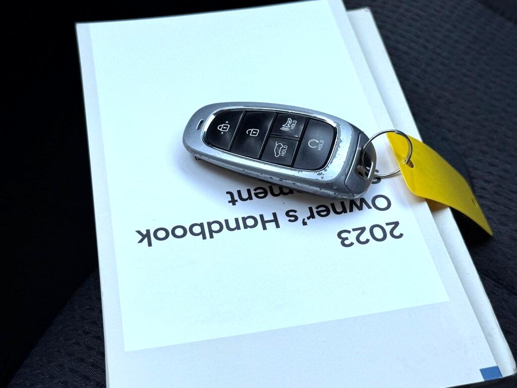 Vehicle image 34 of 48