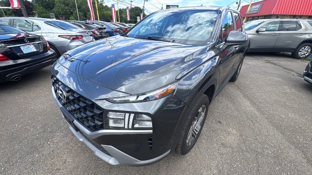 2023 Hyundai Santa Fe SE Image 1 of 29