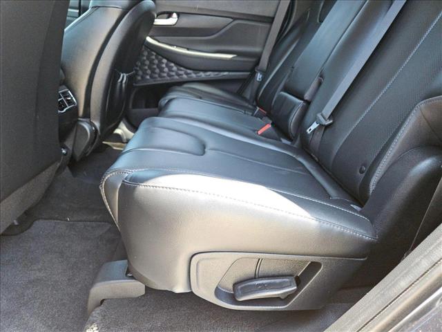 Vehicle image 12 of 23