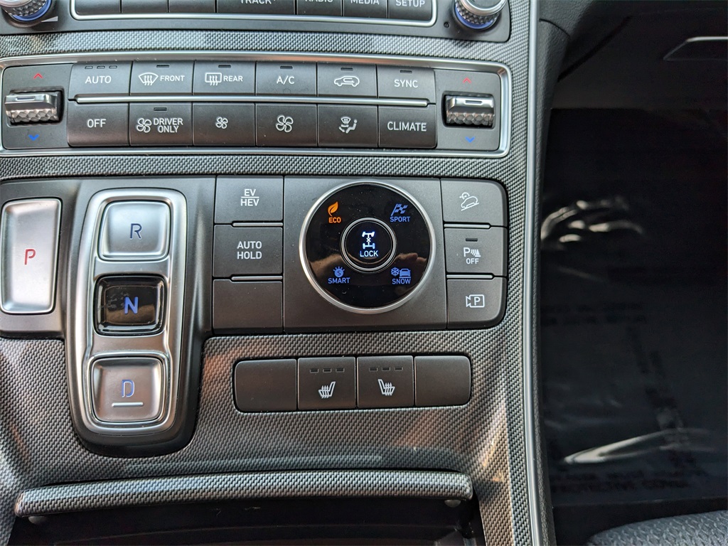 Vehicle image 28 of 39