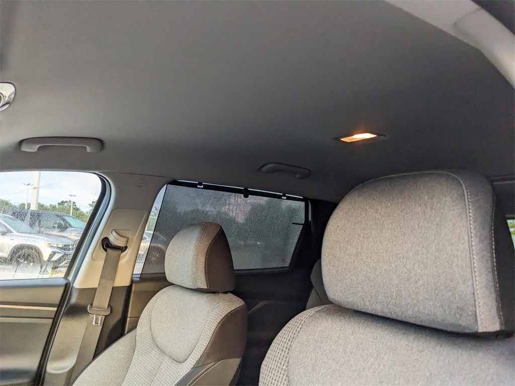 Vehicle image 23 of 39