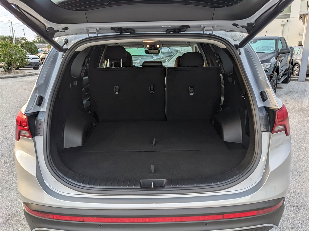 Vehicle image 13 of 39
