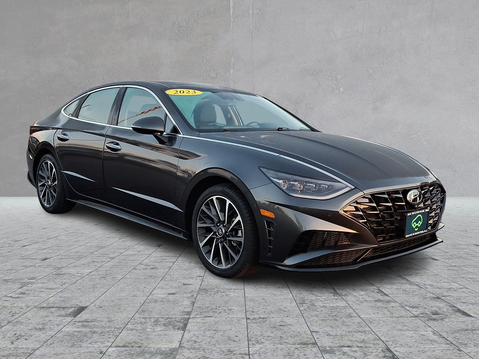 2023 Hyundai Sonata Limited Image 3 of 30