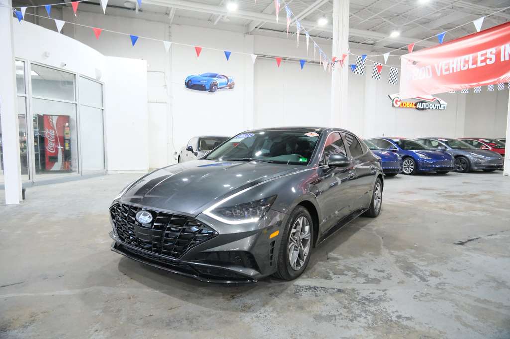 2023 Hyundai Sonata SEL Image 1 of 30