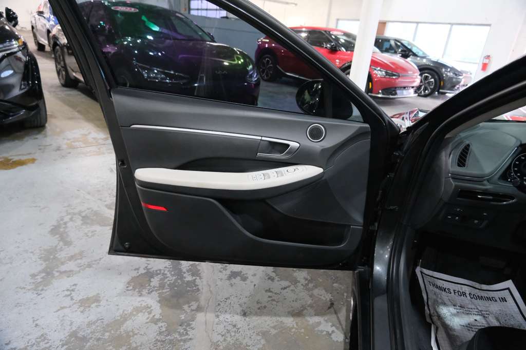 2023 Hyundai Sonata SEL Image 22 of 30