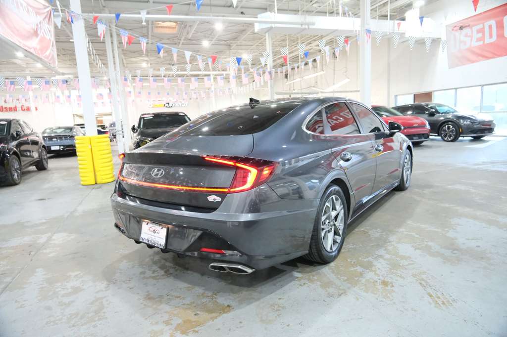 2023 Hyundai Sonata SEL Image 4 of 30