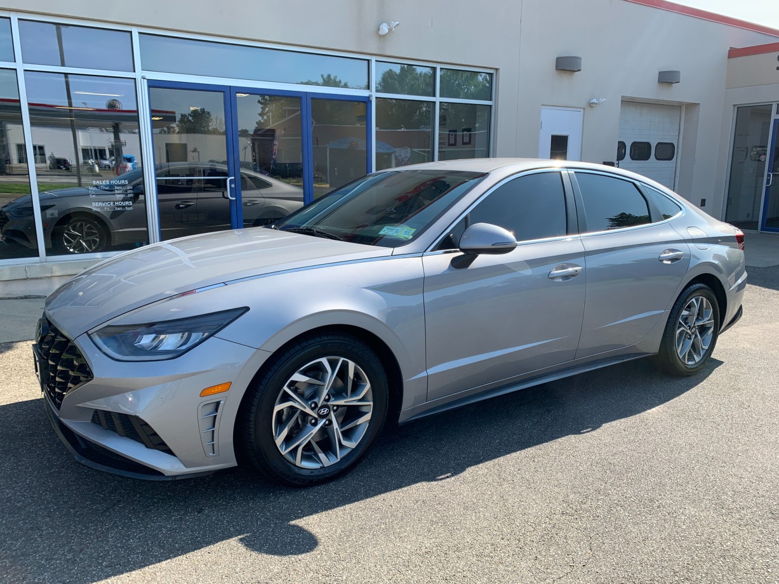 2023 Hyundai Sonata SEL Image 1 of 40