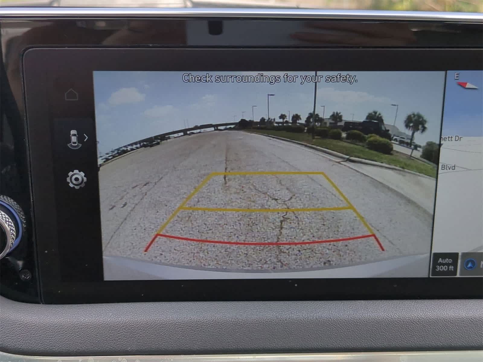Vehicle image 16 of 34