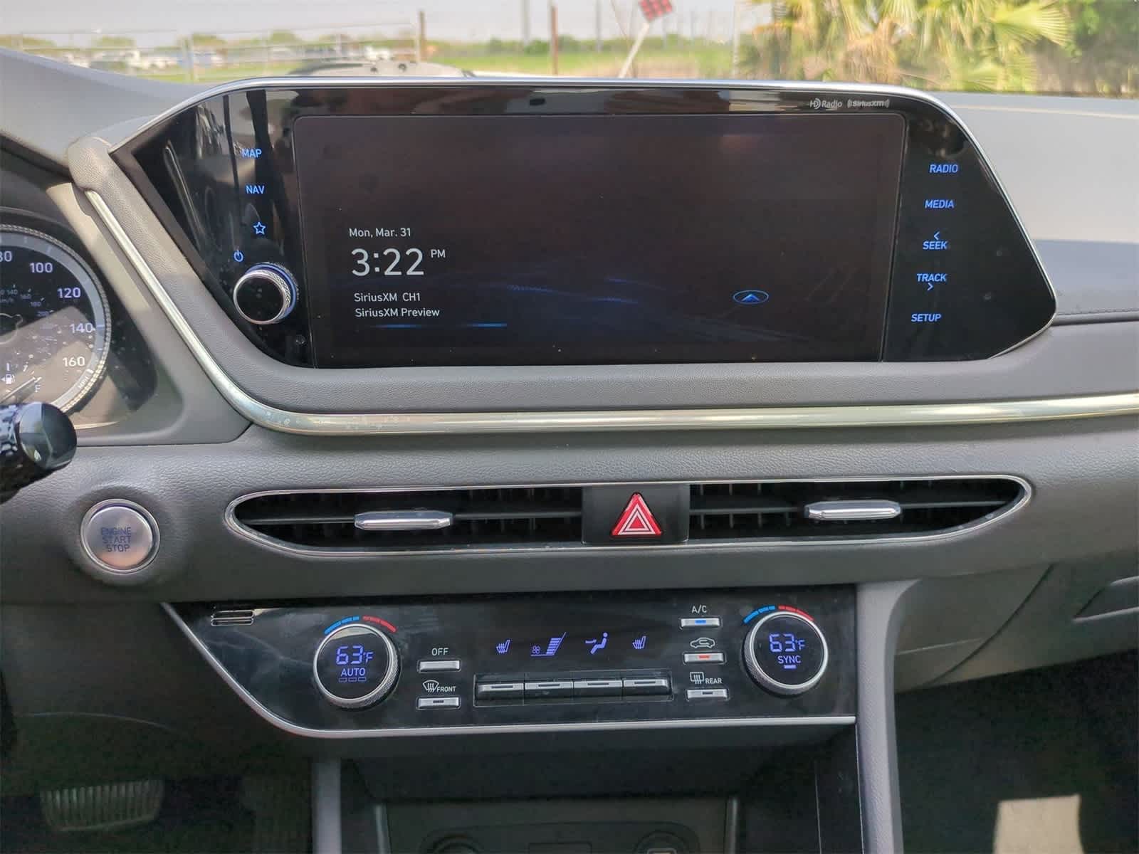 Vehicle image 14 of 34