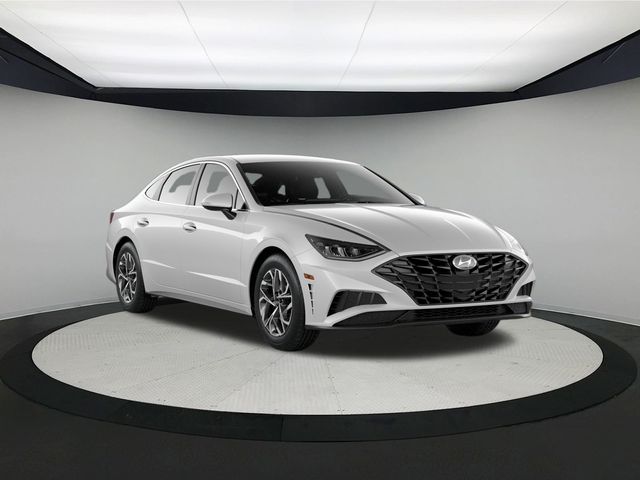 Vehicle image 5 of 21