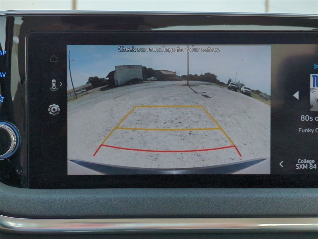 Vehicle image 16 of 34