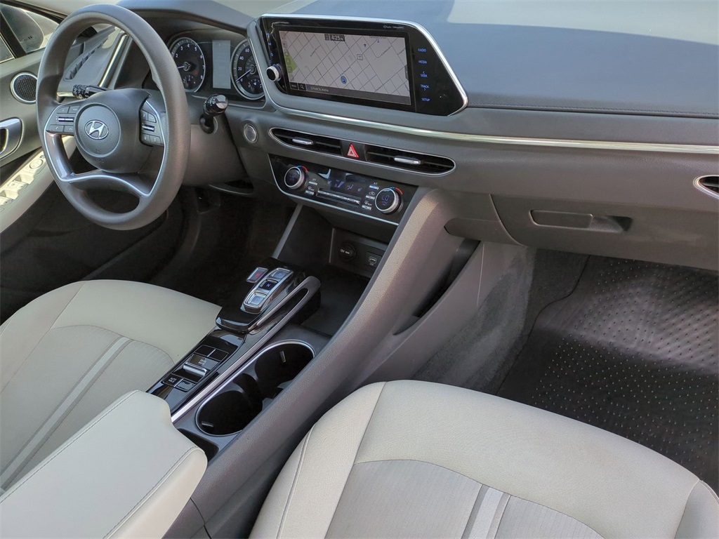 Vehicle image 29 of 34