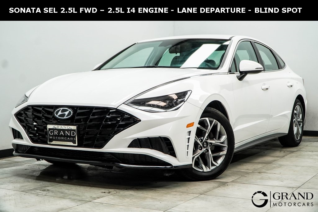 Vehicle image 2 of 45