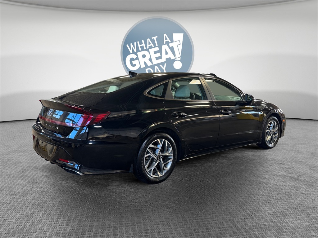 2023 Hyundai Sonata SEL Image 5 of 32