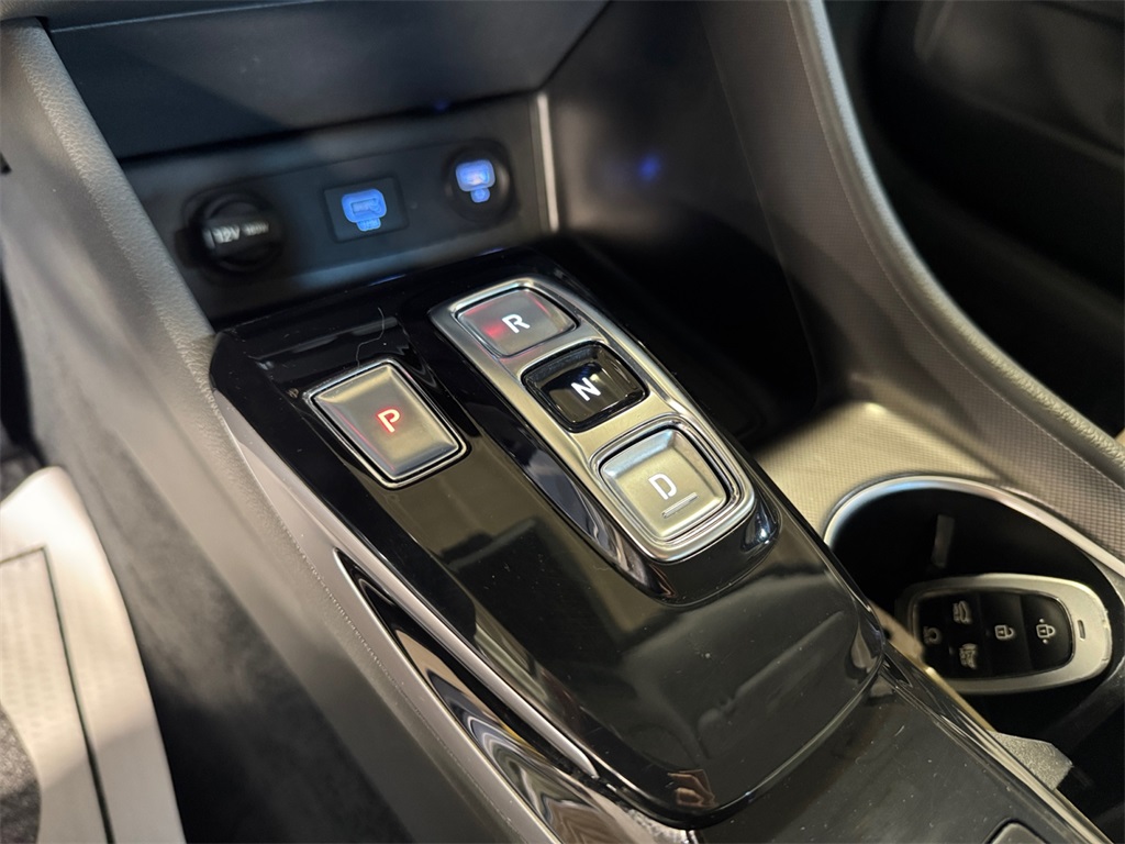 2023 Hyundai Sonata SEL Image 26 of 32