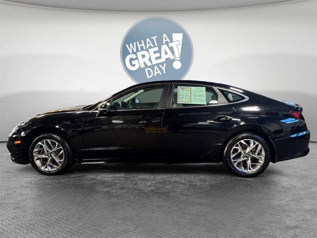 2023 Hyundai Sonata SEL Image 8 of 32