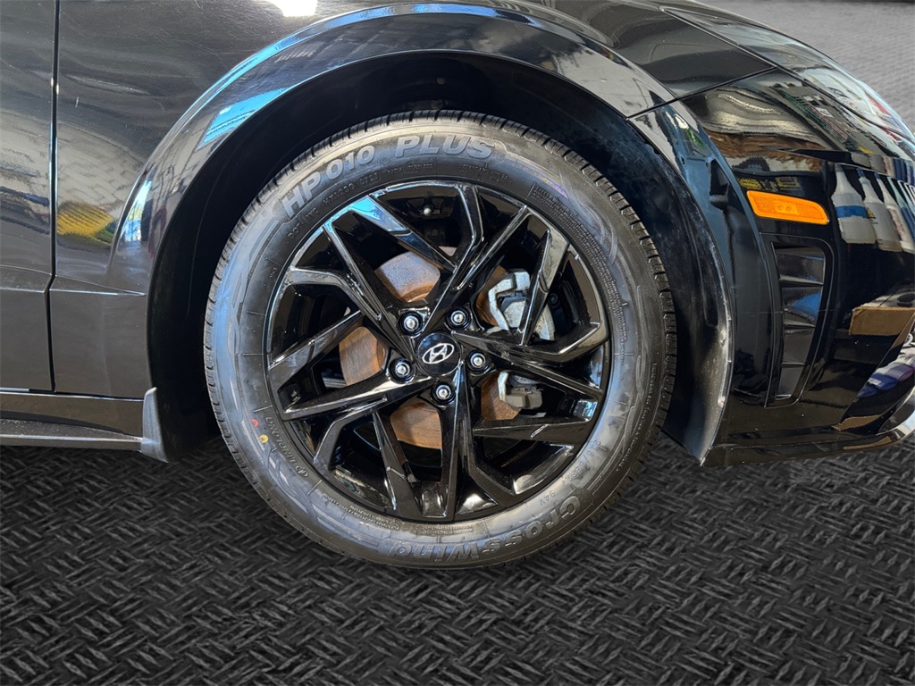 2023 Hyundai Sonata SEL Image 10 of 32