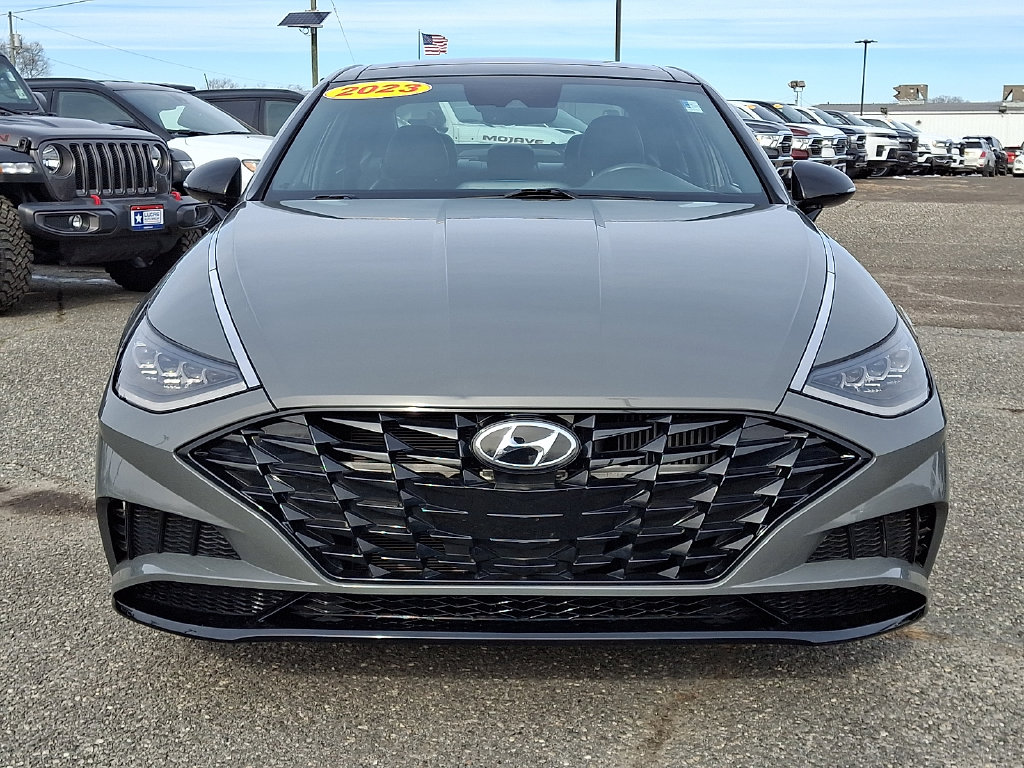 2023 Hyundai Sonata SEL Plus Image 3 of 32