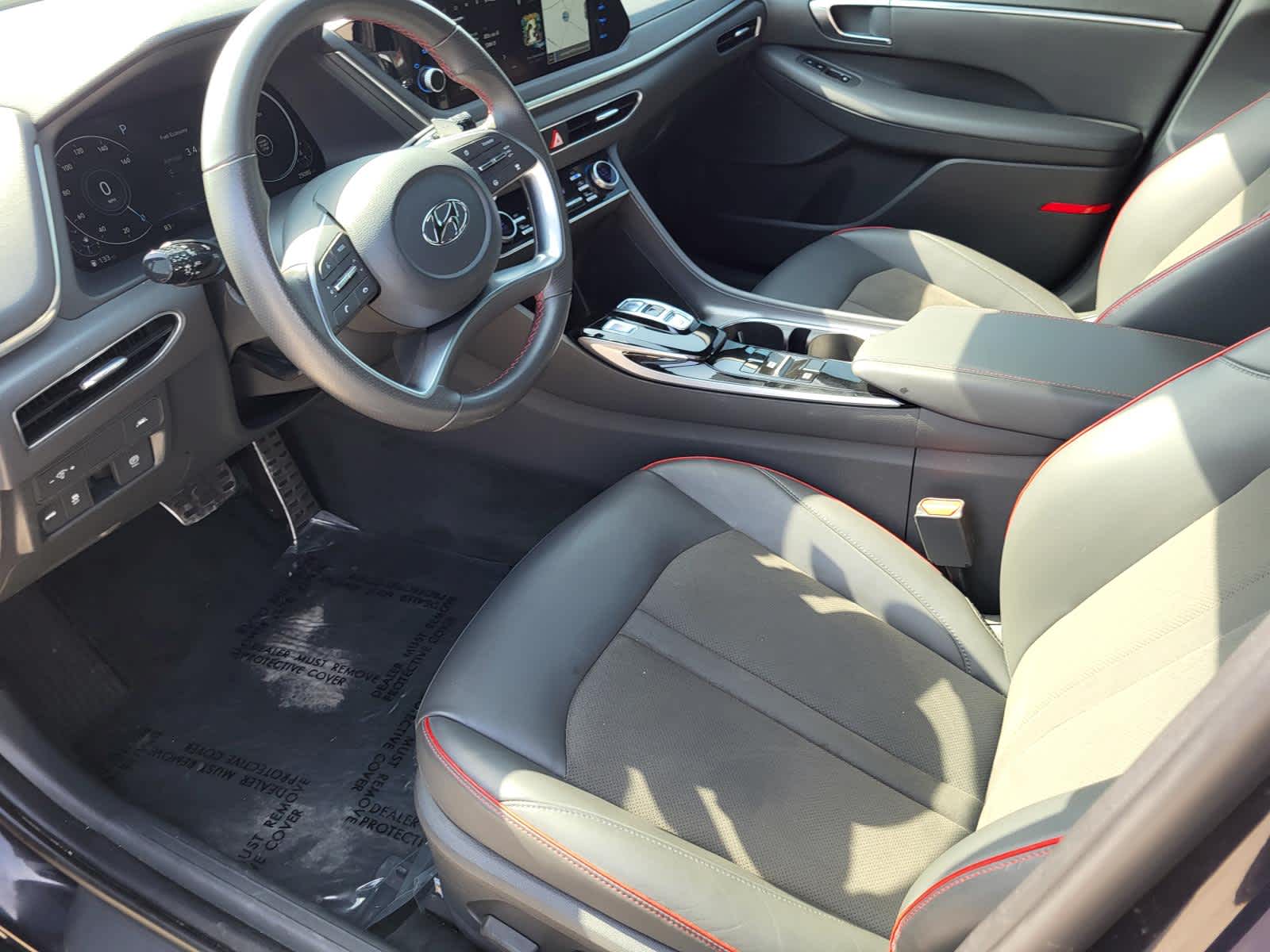 Vehicle image 13 of 29