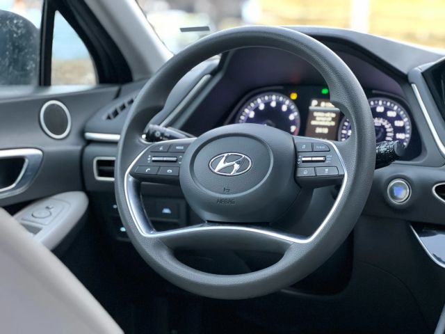 2023 Hyundai Sonata SEL Image 14 of 25
