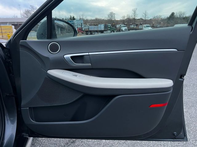 2023 Hyundai Sonata SEL Image 21 of 25