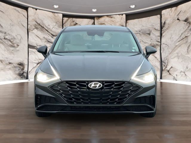 2023 Hyundai Sonata SEL Image 2 of 25