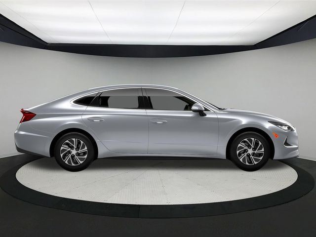 Vehicle image 7 of 17