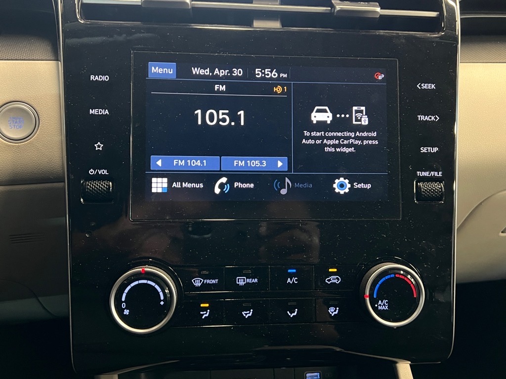 Vehicle image 13 of 22