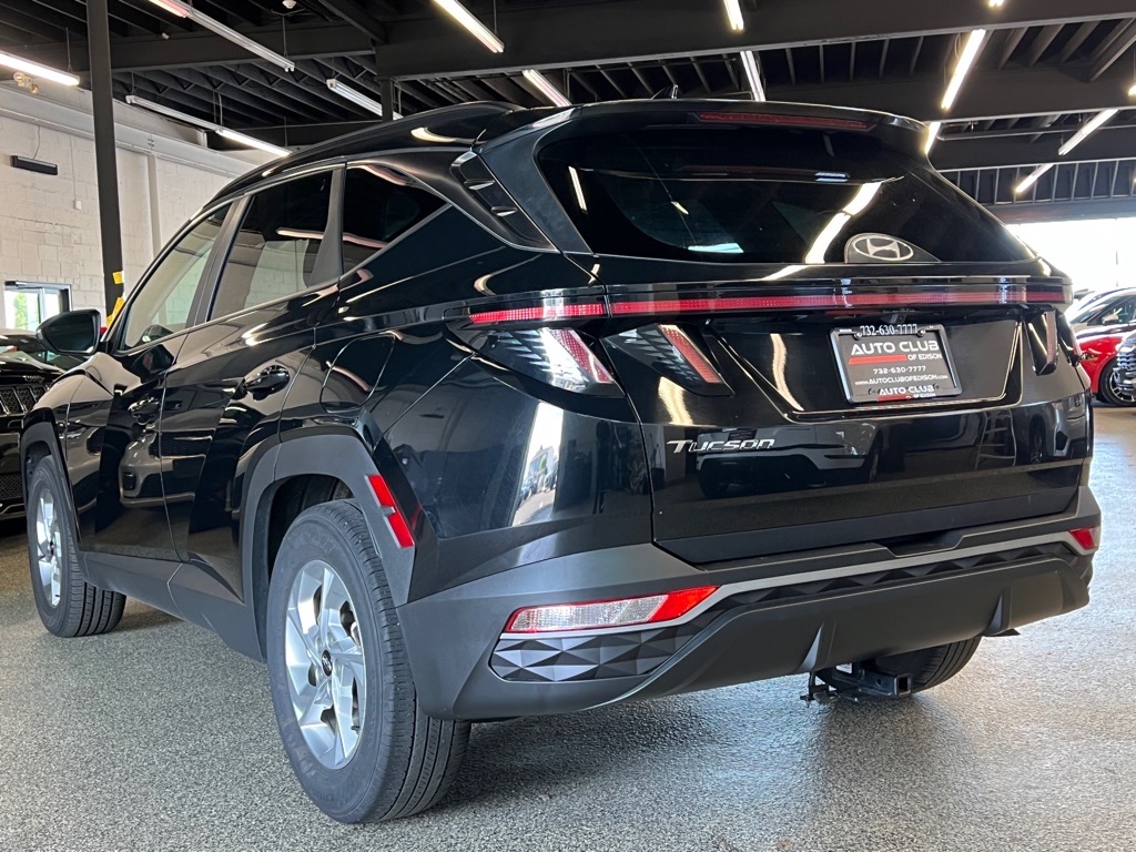 Vehicle image 3 of 22