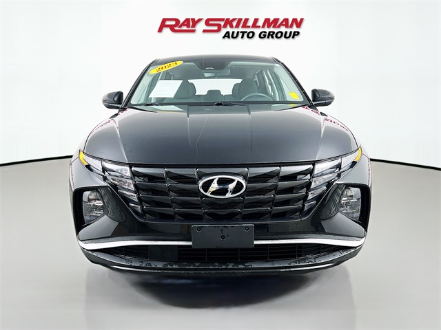Vehicle image 2 of 33
