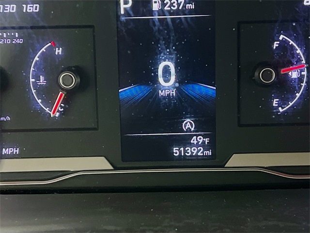 Vehicle image 15 of 33