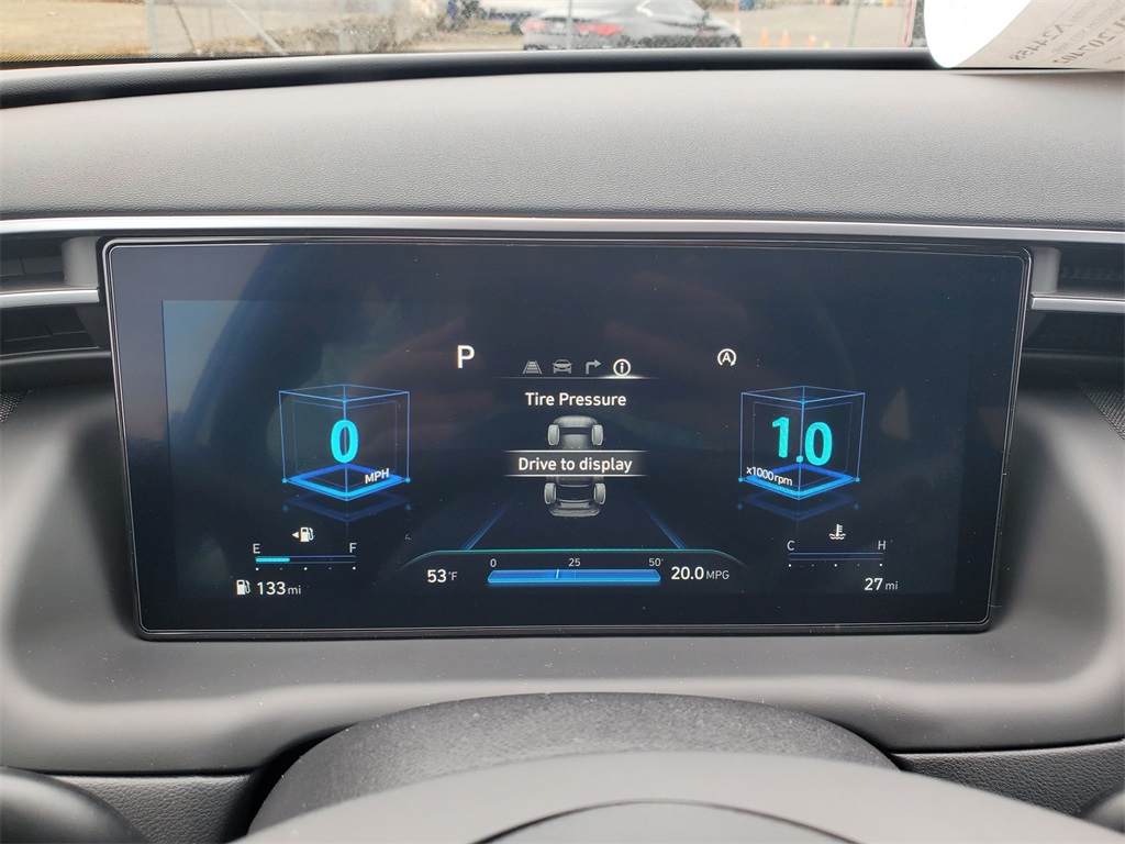 Vehicle image 23 of 31